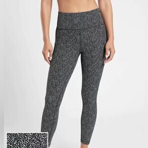 Athleta Ultimate Stash Pocket Textured 7/8 Leggings Black & White Size XS Tall
